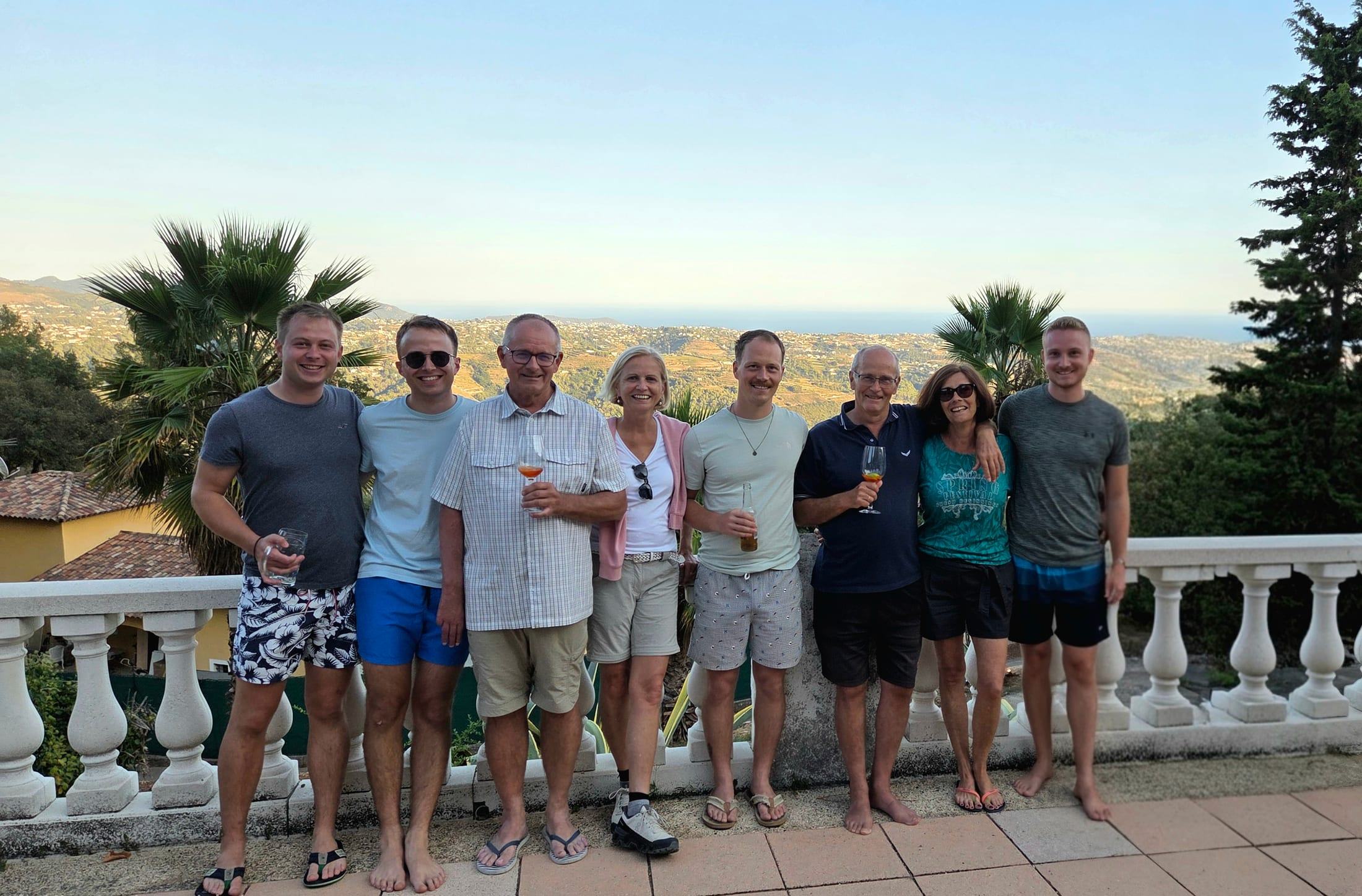 Les familles Becker et Finzer sur la terrasse